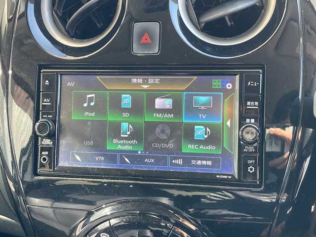 日産 ノート e－パワー X Vセレクション 愛知県 2020(令2)年 3万km ブリリアントシルバー エマージェンシーブレーキ/純正ナビ/全方位カメラ/バックカメラ/コーナーセンサー/純正アルミホイール/LEDヘッドライト/インテリジェントミラー/レーンキープアシスト/ドライブレコーダー/ETC/ステアリングスイッチ/スマートキー/プッシュスタート