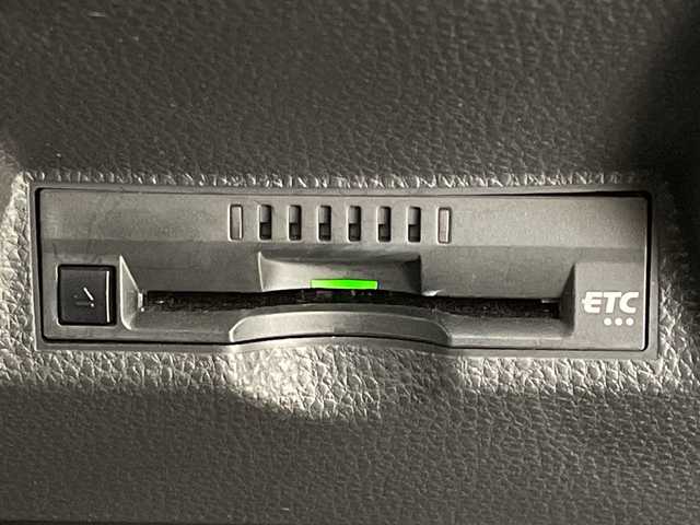 トヨタ ヤリス ハイブリッド Z 岐阜県 2020(令2)年 2.3万km ボルドーマイカメタリック 純正ナビ/バックモニター/ETC/ドライブレコーダー/前席シートヒーター/アダプティブクルーズコントロール/オートライト/オートハイビーム/ブラインドスポットモニター(BSM)/スマートキー/プッシュスタート