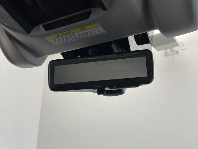 スバル フォレスター X－ブレイク 埼玉県 2020(令2)年 6.1万km クリスタルホワイトP アイサイト　純正ナビ　バックカメラ　ＢＳＭ　ＥＴＣ　ドライブレコーダー　レーダークルーズ　シートヒーター　デジタルインナーミラー　ステアリングヒーター　メモリシート　純正アルミ　オートライト　ＬＥＤ