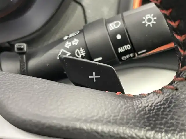 スバル フォレスター X－ブレイク 埼玉県 2020(令2)年 6.1万km クリスタルホワイトP アイサイト　純正ナビ　バックカメラ　ＢＳＭ　ＥＴＣ　ドライブレコーダー　レーダークルーズ　シートヒーター　デジタルインナーミラー　ステアリングヒーター　メモリシート　純正アルミ　オートライト　ＬＥＤ