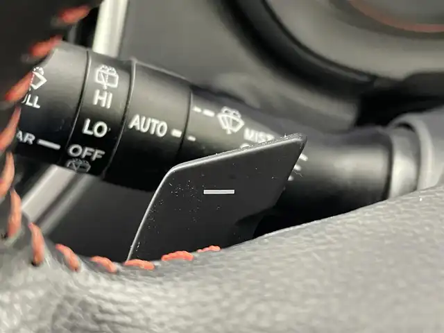 スバル フォレスター X－ブレイク 埼玉県 2020(令2)年 6.1万km クリスタルホワイトP アイサイト　純正ナビ　バックカメラ　ＢＳＭ　ＥＴＣ　ドライブレコーダー　レーダークルーズ　シートヒーター　デジタルインナーミラー　ステアリングヒーター　メモリシート　純正アルミ　オートライト　ＬＥＤ