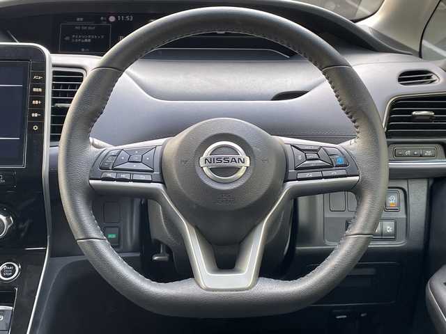 日産 セレナ ハイウェイスター V 広島県 2022(令4)年 4.5万km ダイヤモンドブラック 禁煙/セーフティパックA/防水シート車/エマージェンシーブレーキ/車線逸脱警報/ハイビームアシスト/道路標識認識/BSW/プロパイロット/インテリジェントルームミラー/純正１０型ナビ/・フルセグ/CD/DVD/Blu-ray/SD/REC/Bluetooth/アラウンドビューモニター/純正フリップダウンモニター/革巻ステアリング/ステアリングスイッチ/オートライト/スマートキー/プッシュスタート/スペアキー/電動パーキングブレーキ/オートホールド/LEDヘッドライト/フォグランプ/ドライブレコーダー（DH5-D）/ETC/純正フロアマット/純正ドアバイザー/アイドリングストップ/オートデュアルエアコン、リヤヒーターダクト/純正１６インチアルミホイール