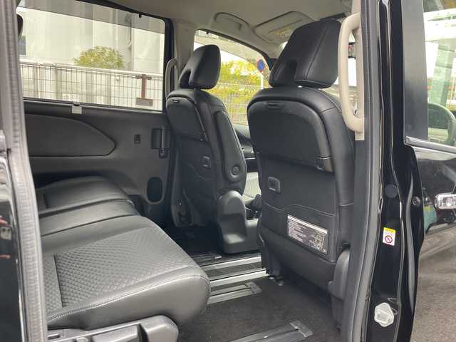 日産 セレナ ハイウェイスター V 広島県 2022(令4)年 4.5万km ダイヤモンドブラック 禁煙/セーフティパックA/防水シート車/エマージェンシーブレーキ/車線逸脱警報/ハイビームアシスト/道路標識認識/BSW/プロパイロット/インテリジェントルームミラー/純正１０型ナビ/・フルセグ/CD/DVD/Blu-ray/SD/REC/Bluetooth/アラウンドビューモニター/純正フリップダウンモニター/革巻ステアリング/ステアリングスイッチ/オートライト/スマートキー/プッシュスタート/スペアキー/電動パーキングブレーキ/オートホールド/LEDヘッドライト/フォグランプ/ドライブレコーダー（DH5-D）/ETC/純正フロアマット/純正ドアバイザー/アイドリングストップ/オートデュアルエアコン、リヤヒーターダクト/純正１６インチアルミホイール