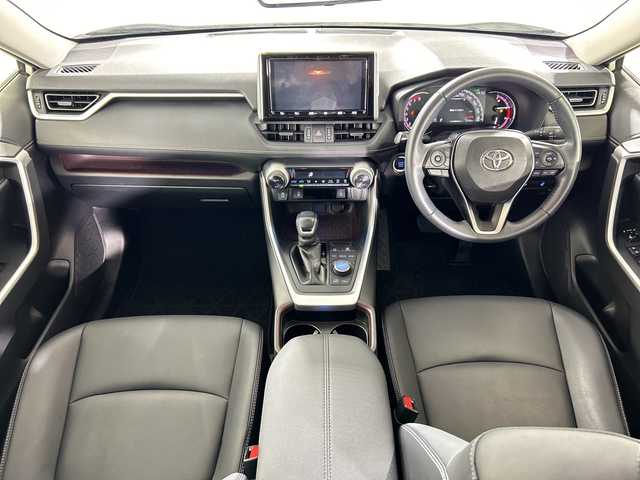 トヨタ ＲＡＶ４ G Zパッケージ 佐賀県 2021(令3)年 4.8万km ホワイトパールクリスタルシャイン 純正９型ナビ/（フルセグTV/CD/DVD/Bluetooth）/４WD/衝突被害軽減システム/バックカメラ/コーナーセンサー/レーンキープアシスト/レーダークルーズコントロール/デジタルインナーミラー/前後ドライブレコーダー/パワーシート/シートヒーター/ハンドルヒーター/純正１９インチアルミホイール/ＬＥＤヘッドライト/オートライト/オートマチックハイビーム/ルーフレール/ドアバイザー/ビルトインETC/MT付AT/スマートキー/ダウンヒルアシストコントロール/横滑り防止装置/盗難防止装置