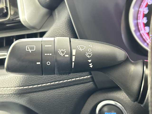 トヨタ ＲＡＶ４ G Zパッケージ 佐賀県 2021(令3)年 4.8万km ホワイトパールクリスタルシャイン 純正９型ナビ/（フルセグTV/CD/DVD/Bluetooth）/４WD/衝突被害軽減システム/バックカメラ/コーナーセンサー/レーンキープアシスト/レーダークルーズコントロール/デジタルインナーミラー/前後ドライブレコーダー/パワーシート/シートヒーター/ハンドルヒーター/純正１９インチアルミホイール/ＬＥＤヘッドライト/オートライト/オートマチックハイビーム/ルーフレール/ドアバイザー/ビルトインETC/MT付AT/スマートキー/ダウンヒルアシストコントロール/横滑り防止装置/盗難防止装置