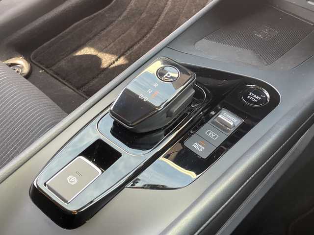 日産 ノート X 千葉県 2021(令3)年 2.5万km スーパーブラック メーカーナビ　全方位カメラ　プロパイロット　２．０ＥＴＣ　フルセグＴＶ　スマートルームミラー　ドラレコ　ＵＳＢ　タイプＣ　マット　ＬＥＤライト　オートライト　バイザー　前後センサー　スマートキー