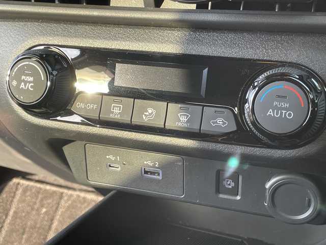 日産 ノート X 千葉県 2021(令3)年 2.5万km スーパーブラック メーカーナビ　全方位カメラ　プロパイロット　２．０ＥＴＣ　フルセグＴＶ　スマートルームミラー　ドラレコ　ＵＳＢ　タイプＣ　マット　ＬＥＤライト　オートライト　バイザー　前後センサー　スマートキー