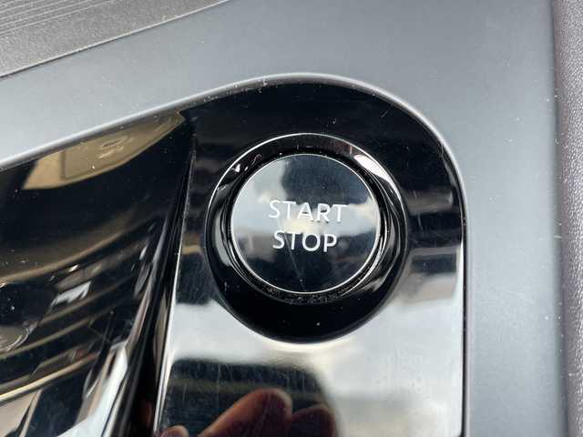 日産 ノート X 千葉県 2021(令3)年 2.5万km スーパーブラック メーカーナビ　全方位カメラ　プロパイロット　２．０ＥＴＣ　フルセグＴＶ　スマートルームミラー　ドラレコ　ＵＳＢ　タイプＣ　マット　ＬＥＤライト　オートライト　バイザー　前後センサー　スマートキー