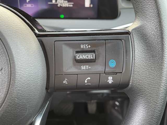 日産 ノート X 千葉県 2021(令3)年 2.5万km スーパーブラック メーカーナビ　全方位カメラ　プロパイロット　２．０ＥＴＣ　フルセグＴＶ　スマートルームミラー　ドラレコ　ＵＳＢ　タイプＣ　マット　ＬＥＤライト　オートライト　バイザー　前後センサー　スマートキー