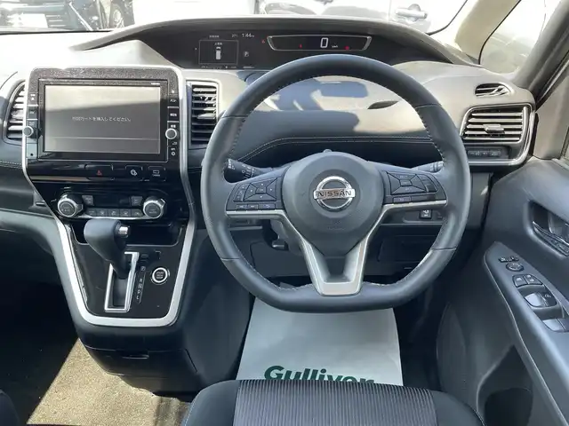 日産 セレナ ハイウェイスター Vセレクション 群馬県 2018(平30)年 4.9万km ブリリアントホワイトパール ワンオーナー車/純正9インチナビ/フルセグテレビ/バックカメラ/アラウンドビューモニター/アイドリングストップ/クルーズコントロール/ドアバイザー/プッシュスタート/両側パワースライドドア/ビルトインETC/オートライト/衝突被害軽減装置/前後コーナーセンサー/横滑り防止装置/前方ドライブレコーダー