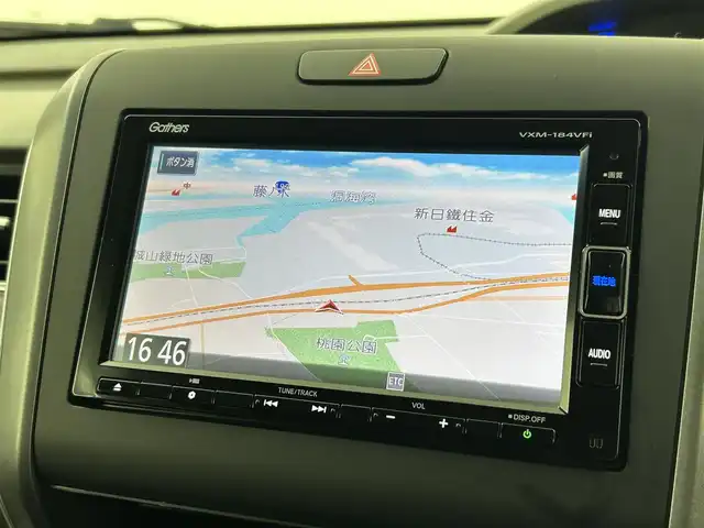 ホンダ フリード ハイブリット EX 福岡県 2017(平29)年 7万km クリスタルブラックパール 純正ナビ（フルセグＴＶ）　/バックカメラ　/前方ドラレコ　/ビルトインＥＴＣ　/ホンダセンシング　/ＡＣＣ　/衝突軽減ブレーキ　/レーンキープ　/両側電動スライドドア　/ハーフレザー　/シートヒーター　/純正１５インチＡＷ
