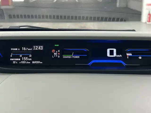 ホンダ フリード ハイブリット EX 愛知県 2017(平29)年 7万km クリスタルブラックパール 純正ナビ７インチインターナビ/（フルセグＴＶ、Bluetooth、DVD再生）　/バックカメラ　/純正前方ドラレコ　/ビルトインＥＴＣ　/ホンダセンシング　/・衝突軽減ブレーキ/・アダプティブクルーズコントロール/・車線維持支援/・誤発進抑制/両側電動スライドドア　/ハーフレザー　（合皮）/シートヒーター　/純正１５インチＡＷ/LEDヘッドライト/プラズマクラスター付きオートエアコン/ロールサンシェード