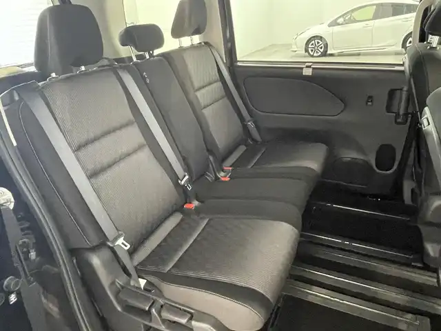 日産 セレナ ハイウェイスター V 福岡県 2020(令2)年 4.8万km ダイヤモンドブラック 後席モニター　/純正１０型ナビ　/全方位カメラ　/ナビ連動ドラレコ　/ＥＴＣ　/プロパイロット　/コーナーセンサー　/エマージェンシーブレーキ　/レーンキープ　/ＢＳＷ　/パーキングアシスト　/両側電動スライドドア　/ＬＥＤ
