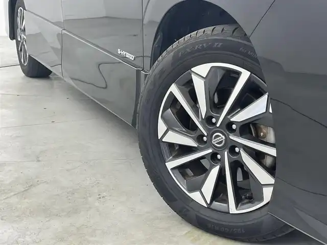 日産 セレナ ハイウェイスター V 福岡県 2020(令2)年 4.8万km ダイヤモンドブラック 後席モニター　/純正１０型ナビ　/全方位カメラ　/ナビ連動ドラレコ　/ＥＴＣ　/プロパイロット　/コーナーセンサー　/エマージェンシーブレーキ　/レーンキープ　/ＢＳＷ　/パーキングアシスト　/両側電動スライドドア　/ＬＥＤ