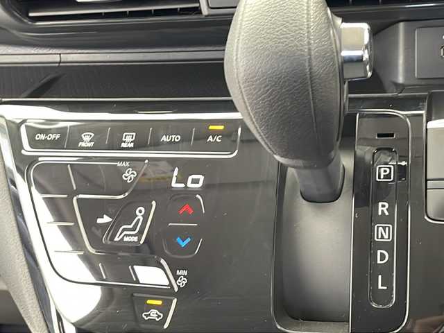 日産 デイズ HWS X プロパイロットED 千葉県 2020(令2)年 4.8万km チタニウムグレーメタリック プロパイロット/純正SDナビ/フルセグテレビ/Bluetooth/CD・DVD再生/全方位カメラ/ETC/純正フロアマット/純正ドアバイザー/アイドリングストップ/コーナーセンサー（前後）/オートブレーキホールド/革巻きステアリング/ステアリングスイッチ/オートハイビーム/LEDライト/純正14インチアルミホイール