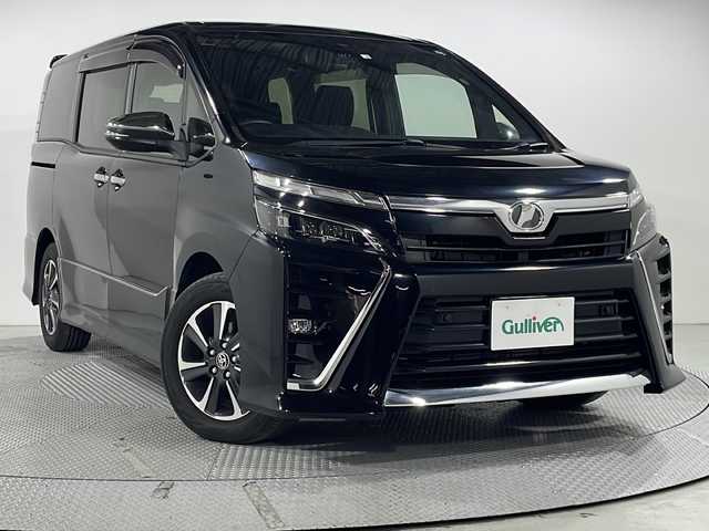 トヨタ ヴォクシー ZS 煌Ⅱ 広島県 2020(令2)年 3.3万km ブラック 純正9型ナビ/純正フリップダウンモニター/両側パワースライドドア/バックカメラ/クリアランスソナー/セーフティセンス/・プリクラッシュセーフティ/・レーンディパーチャーアラート/・オートマチックハイビーム/LEDヘッドランプ/純正16インチAW/ETC2.0
