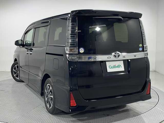 トヨタ ヴォクシー ZS 煌Ⅱ 広島県 2020(令2)年 3.3万km ブラック 純正9型ナビ/純正フリップダウンモニター/両側パワースライドドア/バックカメラ/クリアランスソナー/セーフティセンス/・プリクラッシュセーフティ/・レーンディパーチャーアラート/・オートマチックハイビーム/LEDヘッドランプ/純正16インチAW/ETC2.0