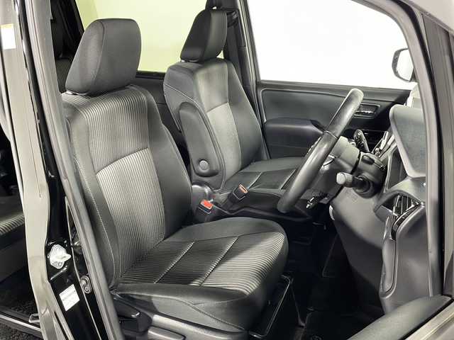 トヨタ ヴォクシー ZS 煌Ⅱ 広島県 2020(令2)年 3.3万km ブラック 純正9型ナビ/純正フリップダウンモニター/両側パワースライドドア/バックカメラ/クリアランスソナー/セーフティセンス/・プリクラッシュセーフティ/・レーンディパーチャーアラート/・オートマチックハイビーム/LEDヘッドランプ/純正16インチAW/ETC2.0