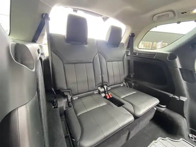ランドローバー ランドローバー ディスカバリー HSE 福岡県 2018(平30)年 1.7万km 黒 ・クルーズコントロール/・純正ＨＤＤナビ／ＵＳＢ／Ｂｌｕｅｔｏｏｔｈ/・全方位カメラ/・黒革シート／シートヒーター/・社外前後ドライブレコーダー/・フルセグ/・ＥＴＣ/・純正２０ＡＷ/・プッシュスタート/・パーキングアシスト/・アイドリングストップ/・スマートキー/・3列シート/・パワーシート/・レーンキープアシスト/・オートライト/・LEDライト/・取扱説明書