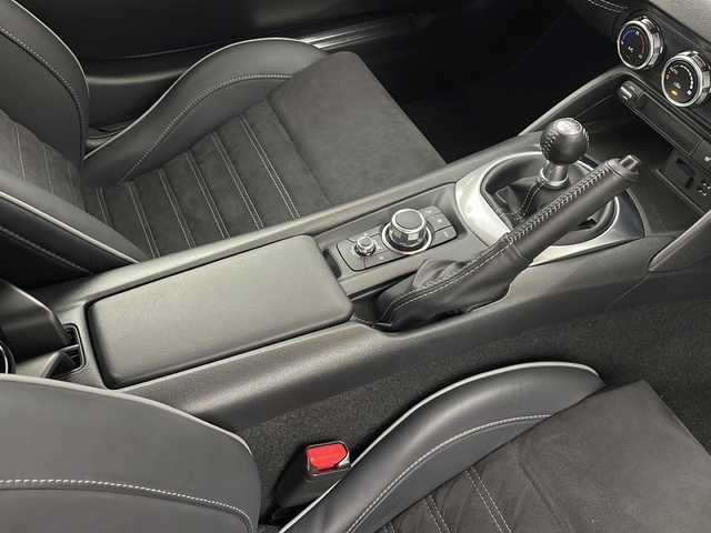 マツダ ロードスター ＲＦ RS 鹿児島県 2020(令2)年 1.8万km ジェットブラックマイカ スマートシティブレーキサポート/純正メーカーナビ/Bluetooth SD DVD再生可/バックカメラ/フルセグTV/純正BBS17インチアルミホイール/純正ＲＥＣＡＲＯシート/ブラインドスポットモニター/革巻ステアリング/ステアリングスイッチ/LEDヘッドライト/オートライトコントロール/オートワイパー/クルーズコントロール/スマートキー/エンジンプッシュスタート/純正フロアマット/保証書/取扱説明書