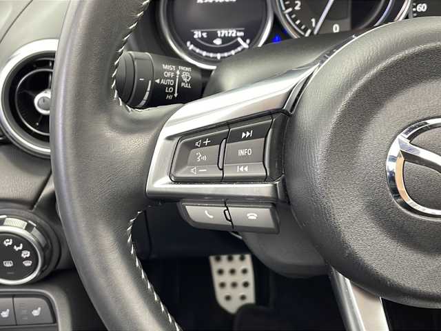 マツダ ロードスター ＲＦ RS 鹿児島県 2020(令2)年 1.8万km ジェットブラックマイカ スマートシティブレーキサポート/純正メーカーナビ/Bluetooth SD DVD再生可/バックカメラ/フルセグTV/純正BBS17インチアルミホイール/純正ＲＥＣＡＲＯシート/ブラインドスポットモニター/革巻ステアリング/ステアリングスイッチ/LEDヘッドライト/オートライトコントロール/オートワイパー/クルーズコントロール/スマートキー/エンジンプッシュスタート/純正フロアマット/保証書/取扱説明書