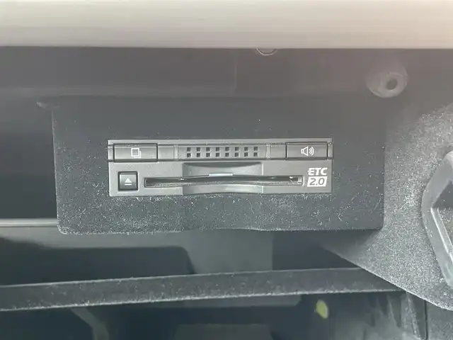 レクサス ＬＳ 石川県 2016(平28)年 5.6万km パール ４WD/SD全画面ナビ/BSM/レクサスプレミアムサウンド/シートメモリー/エアシート/両側パワーシート/本革レザーシート/ステアリングスイッチ/ステアリングヒーター/ウッドコンビステアリング/自動防眩式インナーミラー/電格ミラー/ヘッドライトウォッシャー/三眼ヘッドライト/Bluetooth/バックカメラ/前方ドライブレコーダー