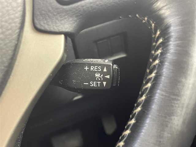 レクサス ＮＸ 200t Iパッケージ 福岡県 2015(平27)年 8.6万km ソニッククォーツ サンルーフ　/純正ナビ（ＢＴ，フルセグＴＶ）　/バックカメラ　/ビルトインＥＴＣ　/レーダークルーズコントロール　/衝突被害軽減ブレーキ　/パドルシフト　/ステアリングヒーター　/シートヒーター　/本革レザーシート/パワーシート　/ＬＥＤヘッドライト