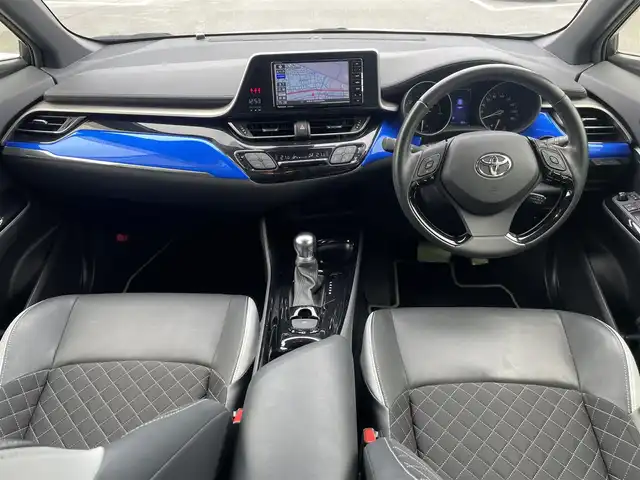 トヨタ Ｃ－ＨＲ G モード ネロ 群馬県 2019(平31)年 4.3万km ホワイトパールクリスタルシャイン モデリスタエアロ/セーフティセンスP/・プリクラッシュセーフティシステム/・レーンディパーチャーアラート/・オートマチックハイビーム/・レーダークルーズコントロール/ブラインドスポットモニター/リアクロストラフィックアラート/クリアランスソナー/バックソナー/社外SDナビ/（CD/DVD/SD/MSV/BluetoothAudio）/バックカメラ/フルセグテレビ/LEDヘッドランプ/シーケンシャルターンランプ/純正18インチアルミホイール/シートヒーター/革巻きステアリング