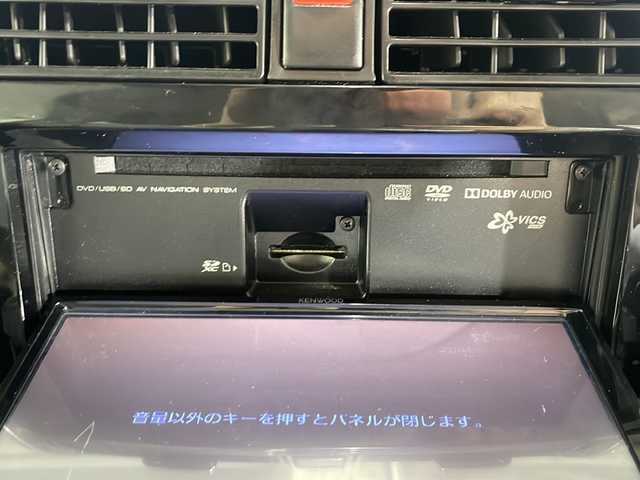 スズキ ジムニー ランドベンチャー 沖縄県 2017(平29)年 3.6万km クールカーキPM 禁煙車　/社外ナビ[KXM-E502]/（フルセグＴＶ　ＣＤ　ＤＶＤ　Ｂｌｕｅｔｏｏｔｈ）/バックカメラ　/ハーフレザーシート　/ＥＴＣ　/キーレスキー　/スペアキー　/背面タイヤ　/ステアリングスイッチ　/電動格納ミラー