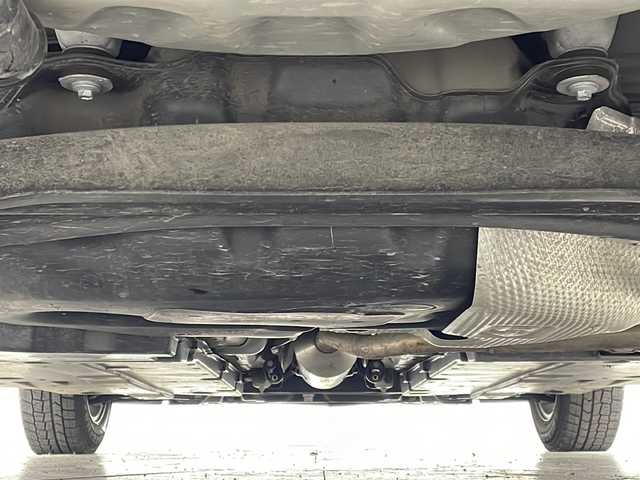 トヨタ ヤリス ハイブリッド G 宮城県 2024(令6)年 4.3万km プラチナホワイトパールマイカ ワンオーナー/三眼LEDヘッドライト/トヨタセーフティセンス/・プリクラッシュセーフティ/・レーントレーシングアシスト/・レーダークルーズコントロール/・オートハイビーム/・クリアランスソナー/・パーキングサポートブレーキ/純正ディスプレイオーディオナビ/・BT.USB.Miracast.HDMI/フルセグTV/バックカメラ/アイドリングストップ/横滑り防止装置/ステアリングスイッチ/ビルトインETC/プッシュスタート/スマートキー/社外14インチアルミホイール/純正フロアマット/純正ホイールキャップ付夏タイヤ積込