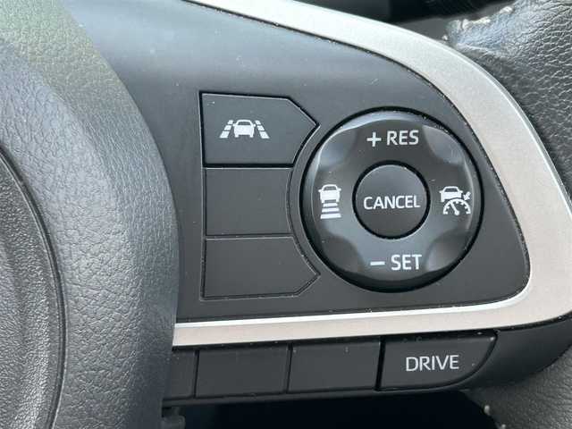 トヨタ ライズ Z 愛知県 2022(令4)年 2.9万km シャイニングホワイトパール ワンオーナー/ケンウッドナビ(AM/FM/CD/DVD/BT/フルセグ)/スマートアシスト/ステアリングアシスト/先行車発進告知/ロードサインアシスト/クリアランスソナー/前後ドラレコ/電動パーキングブレーキ/ブレーキホールド/カロッツェリアサブウーファー/フォグランプ/リアフォグランプ/取説/保証書/スペアキー