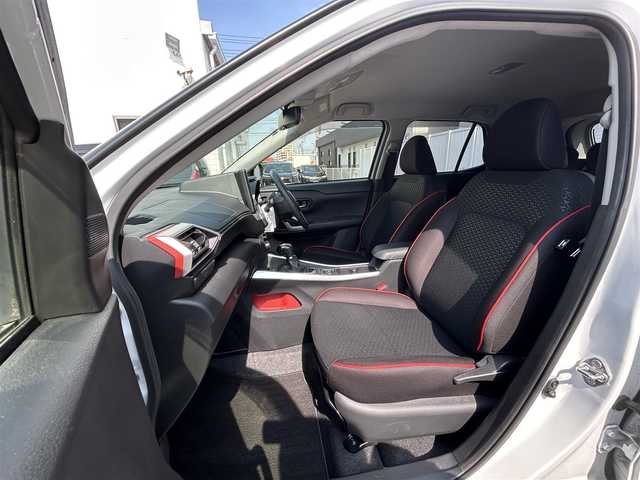 トヨタ ライズ Z 愛知県 2022(令4)年 2.9万km シャイニングホワイトパール ワンオーナー/ケンウッドナビ(AM/FM/CD/DVD/BT/フルセグ)/スマートアシスト/ステアリングアシスト/先行車発進告知/ロードサインアシスト/クリアランスソナー/前後ドラレコ/電動パーキングブレーキ/ブレーキホールド/カロッツェリアサブウーファー/フォグランプ/リアフォグランプ/取説/保証書/スペアキー
