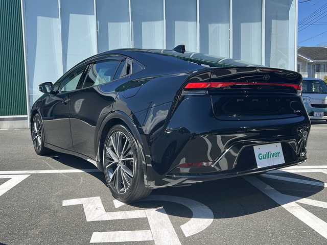 トヨタ プリウス Z 神奈川県 2023(令5)年 2.9万km アティチュードブラックマイカ 純正ナビ　/全方位カメラ　/シートヒーター　/エアシート　/クルーズコントロール　/Ｂｌｕｅｔｏｏｔｈ　/ＡｐｐｌｅＣａｒＰｌａｙ　/純正アルミ　/純正フロアマット　/レーンキープアシスト　/電動バックドア　/デジタルインナーミラー/パワーシート/コーナーセンサー/ワイアレス充電　/純正ドラレコ/BSM/パーキングアシスト