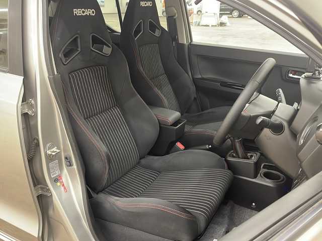 スズキ アルト ワークス 道央・札幌 2018(平30)年 6.3万km スチールシルバーM /4WD//社外ナビ:/CN-RX03D(AM/FM/CD/DVD/BT/TV/SD)//前席RECAROシート//前後ドライブレコーダー//HIDヘッドライト//フォグランプ//純正15インチアルミホイール//スマートキー//エンジンプッシュスタート//スペアキー×1//社外AW付スタッドレスタイヤ（145/80/R13)