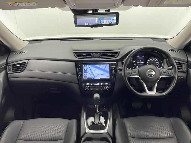日産 エクストレイル 20Xi 宮崎県 2020(令2)年 2.5万km ブリリアントホワイトパール 禁煙車/エマージェンシーブレーキ/パートタイム4WD/純正10型ナビTV/（MM520D-L/CD/DVD/Bluetooth/フルセグTV)/純正ドライブレコーダー/純正ビルトインETC/純正LEDオートライト/純正フォグ/純正18インチアルミ/純正フロアマット/プロパイロット/アラウンドビューモニター/クリアランスソナー/デジタルインナーミラー/電子パーキング/オートホールド/パワーバックドア/ルーフレール/撥水シート/全席シートヒーター/デュアルオートエアコン/本革巻ハンドル/インテリジェントキー/プッシュエンジンスタート/新車時保証書/取扱い説明書
