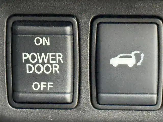 日産 エクストレイル 20Xi 福岡県 2020(令2)年 2.5万km ブリリアントホワイトパール 純正１０型ナビ／フルセグＴＶ　/全方位カメラ　/デジタルルームミラー　/ETC　/ドライブレコーダー　/プロパイロット　/コーナーセンサー　/エマージェンシーブレーキ　/レーンキープ　/ブラインドスポットモニター　/ヒルディセントコントロール　/アイドリングストップ　/シートヒーター　/パワーバックドア　/ルーフレール/純正１８インチＡＷ　/LEDヘッドライト