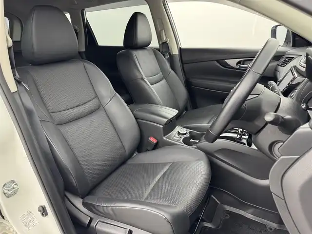 日産 エクストレイル 20Xi 福岡県 2020(令2)年 2.5万km ブリリアントホワイトパール 純正１０型ナビ／フルセグＴＶ　/全方位カメラ　/デジタルルームミラー　/ETC　/ドライブレコーダー　/プロパイロット　/コーナーセンサー　/エマージェンシーブレーキ　/レーンキープ　/ブラインドスポットモニター　/ヒルディセントコントロール　/アイドリングストップ　/シートヒーター　/パワーバックドア　/ルーフレール/純正１８インチＡＷ　/LEDヘッドライト