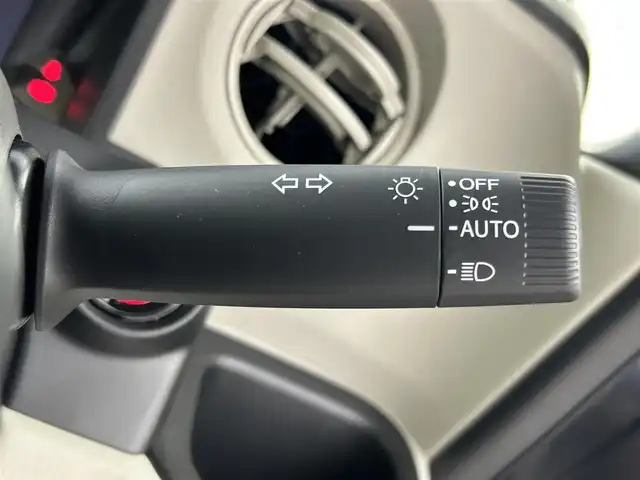 ホンダ Ｎ ＢＯＸ 埼玉県 2024(令6)年 0.3万km メテオロイドグレーメタリック 純正8型ナビ  両側電動 温シート ETC レーダークルーズコントロール　レーンキープアシスト　コーナーセンサー　LEDヘッドライト　スマートキー　バックカメラ　オートハイビーム