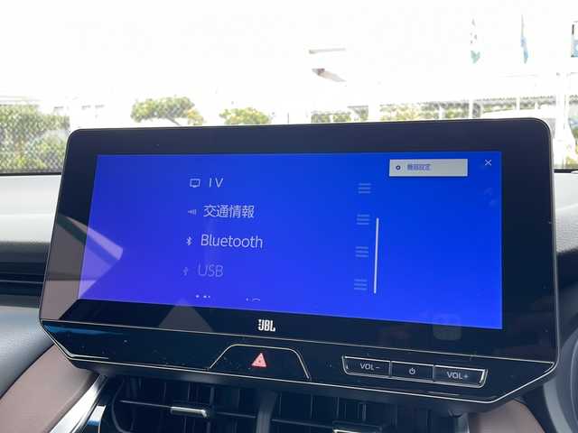 トヨタ ハリアー Z 山口県 2024(令6)年 1.1万km プレシャスブラックパール ワンオーナー/純正12.3型メーカーナビ/・JBLサウンド/・AM/FM/USB/Mira cast/フルセグテレビ/パノラミックビューモニター/デジタルインナーミラー/ETC2.0/ヘッドアップディスプレイ/ブラインドスポットモニター/LEDヘッドライト/オートライト/フォグランプ/左右独立温度コントロールフルオートエアコン/運転席パワーシート/電動パーキングブレーキ/オートブレーキホールド/純正フロアマット/19インチ純正アルミホイール/ハーフレザーシート/電動リアゲート/スマートキー/スペア有/プッシュアップスタート/Toyota Safety Sense/・プリクラッシュセーフティ/・レーントレーシングアシスト/・レーンディパーチャーアラート/・レーダークルーズコントロール/・アダプティブハイビームシステム/取り扱い説明書/保証書