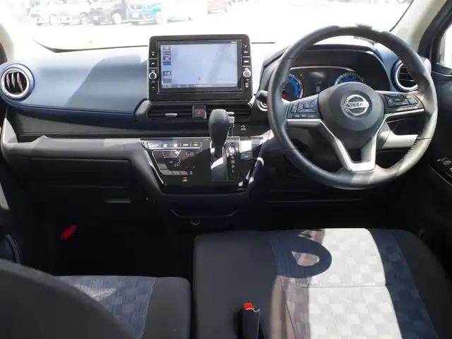 日産 デイズ HWS X プロパイロットED 長崎県 2019(令1)年 1.8万km チタニウムグレーメタリック エマージェンシーブレーキ/プロパイロット/インテリジェントクルーズコントロール/純正SDナビ/地デジTV/【DVD/CD再生機能　Bluetooth接続】/アラウンドビューモニター/革巻きステアリング/ステアリングスイッチ/ETC/LEDヘッドライト/フォグライト/ウインカーミラー/コーナーセンサー/純正14インチアルミホイル/サイド/カーテンエアバッグ/インテリジェントキー