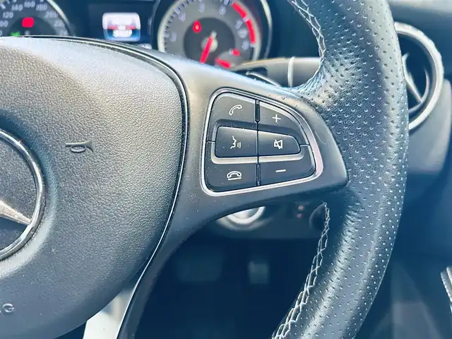 メルセデス・ベンツ ＧＬＡ１８０ 大阪府 2017(平29)年 4万km ジュピターレッド レーダーセーフティP/純正ナビ/TV/バックカメラ/applecarplay/ACC/純正18インチAW/HIDヘッドライト/ブラインドスポット/クリアランスソナー/電動リアゲート/パドルシフト/ETC/ドラレコ/ハーフレザー/シートヒーター/ルーフレール/スマートキー