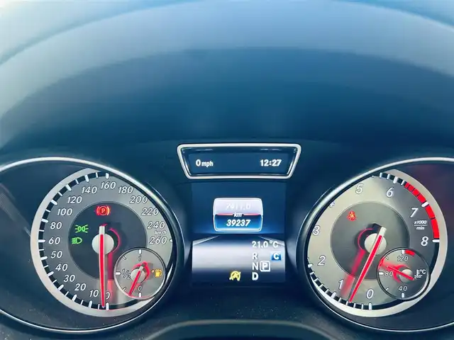 メルセデス・ベンツ ＧＬＡ１８０ 大阪府 2017(平29)年 4万km ジュピターレッド レーダーセーフティP/純正ナビ/TV/バックカメラ/applecarplay/ACC/純正18インチAW/HIDヘッドライト/ブラインドスポット/クリアランスソナー/電動リアゲート/パドルシフト/ETC/ドラレコ/ハーフレザー/シートヒーター/ルーフレール/スマートキー