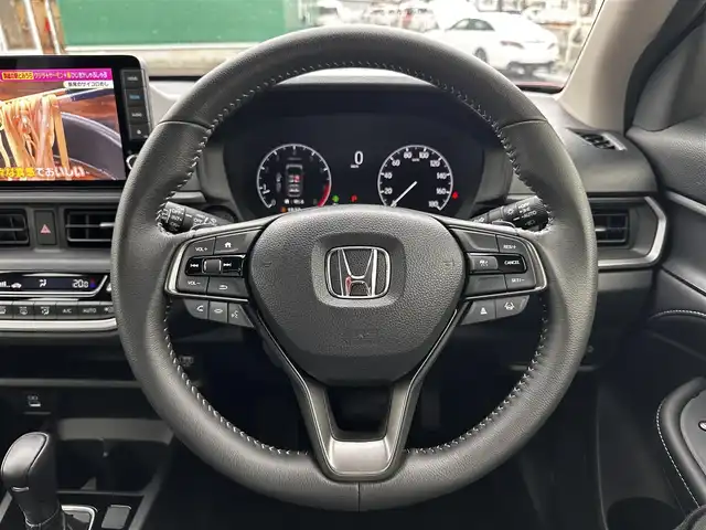 ホンダ ＷＲ－Ｖ Z 宮城県 2024(令6)年 0.4万km 赤 ホンダセンシング/●衝突軽減ブレーキ（CMBS）/●先行車発進お知らせ機能/●歩行者事故低減ステアリング/●路外逸脱抑制機能/●標識認識機能/●アダプティブクルーズコントロール（ACC）/●車線維持支援システム（LKAS）/●誤発進抑制機能/●後方誤発進抑制機能/●近距離衝突軽減ブレーキ/●急アクセル抑制機能/●パーキングセンサーシステム/●オートハイビーム/Honda CONNECTナビ/・Bluetooth/・AppleCarPlay/AndroidAuto/・フルセグTV/バックカメラ/ビルトインETC/ハーフレザーシート/革巻きステアリング/ステアリングスイッチ/パドルシフト/LEDヘッドランプ/フォグランプ/オートライト/スマートキー＆プッシュスタート/電動格納ミラー/純正17インチAW/純正フロアマット/ドアバイザー/トノカバー/W/サイド/カーテンエアバッグ