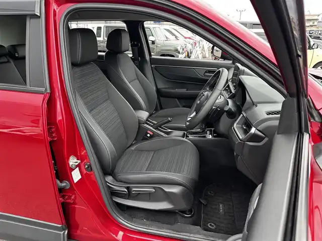 ホンダ ＷＲ－Ｖ Z 宮城県 2024(令6)年 0.4万km 赤 ホンダセンシング/●衝突軽減ブレーキ（CMBS）/●先行車発進お知らせ機能/●歩行者事故低減ステアリング/●路外逸脱抑制機能/●標識認識機能/●アダプティブクルーズコントロール（ACC）/●車線維持支援システム（LKAS）/●誤発進抑制機能/●後方誤発進抑制機能/●近距離衝突軽減ブレーキ/●急アクセル抑制機能/●パーキングセンサーシステム/●オートハイビーム/Honda CONNECTナビ/・Bluetooth/・AppleCarPlay/AndroidAuto/・フルセグTV/バックカメラ/ビルトインETC/ハーフレザーシート/革巻きステアリング/ステアリングスイッチ/パドルシフト/LEDヘッドランプ/フォグランプ/オートライト/スマートキー＆プッシュスタート/電動格納ミラー/純正17インチAW/純正フロアマット/ドアバイザー/トノカバー/W/サイド/カーテンエアバッグ