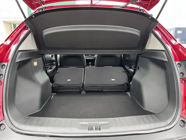 ホンダ ＷＲ－Ｖ Z 宮城県 2024(令6)年 0.4万km 赤 ホンダセンシング/●衝突軽減ブレーキ（CMBS）/●先行車発進お知らせ機能/●歩行者事故低減ステアリング/●路外逸脱抑制機能/●標識認識機能/●アダプティブクルーズコントロール（ACC）/●車線維持支援システム（LKAS）/●誤発進抑制機能/●後方誤発進抑制機能/●近距離衝突軽減ブレーキ/●急アクセル抑制機能/●パーキングセンサーシステム/●オートハイビーム/Honda CONNECTナビ/・Bluetooth/・AppleCarPlay/AndroidAuto/・フルセグTV/バックカメラ/ビルトインETC/ハーフレザーシート/革巻きステアリング/ステアリングスイッチ/パドルシフト/LEDヘッドランプ/フォグランプ/オートライト/スマートキー＆プッシュスタート/電動格納ミラー/純正17インチAW/純正フロアマット/ドアバイザー/トノカバー/W/サイド/カーテンエアバッグ