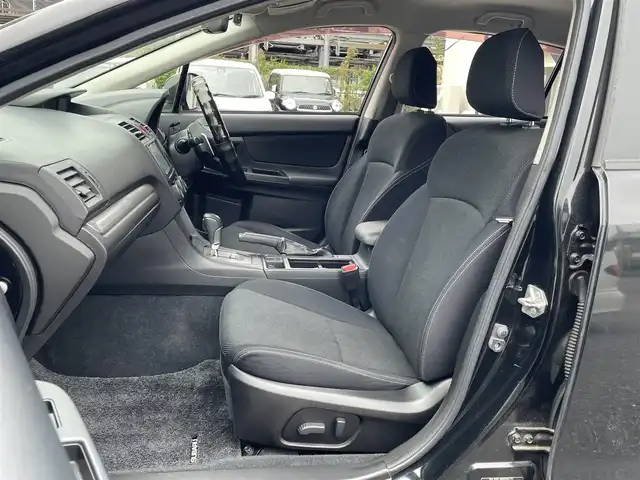 スバル インプレッサ ＸＶ 2．0i－L アイサイト 埼玉県 2013(平25)年 8.9万km クリスタルブラックシリカ (株)IDOMが運営する【じしゃロン川越店】の自社ローン専用車両になります。こちらは現金またはオートローンご利用時の価格です。自社ローンご希望の方は別途その旨お申付け下さい/社外ナビ　MDV-S706/フルセグ/Bluetooth/CD/DVD/AM/FM/バックカメラ/ドライブレコーダー　ZDR-022/ルーフレール/アイサイト/衝突軽減ブレーキ/レーンキープアシスト/レーダークルーズコントロール/パドルシフト/スマートキー（スペアキー×1）/HID/フォグ/リアフォグ/左右パワーシート/ドアバイザー/純正１７インチアルミホイール/車両取扱説明書/保証書