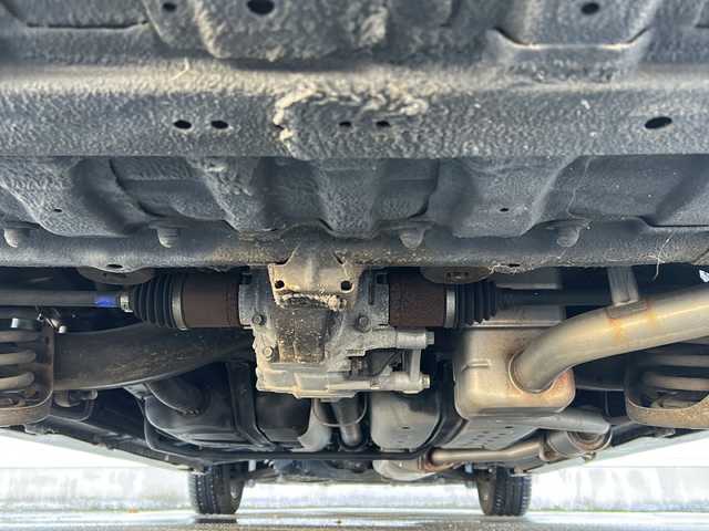 ホンダ ステップワゴン スパーダ ホンダセンシング 秋田県 2018(平30)年 8.1万km プラチナホワイトパール ・メーカーナビ/・衝突軽減/・バックカメラ/・ETC/・Bluetooth/・CD/・DVD/・フルセグ/・両側パワスラ/・オートライト/・LEDヘッドライト/・レーンキープ/・クルーズコントロール/・ABS/・横滑り防止/・4WD/・純正フロアマット/・純正アルミホイール/・記録簿/・取扱説明書