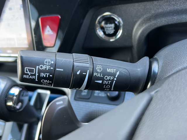 ホンダ ステップワゴン スパーダ ホンダセンシング 秋田県 2018(平30)年 8.1万km プラチナホワイトパール ・メーカーナビ/・衝突軽減/・バックカメラ/・ETC/・Bluetooth/・CD/・DVD/・フルセグ/・両側パワスラ/・オートライト/・LEDヘッドライト/・レーンキープ/・クルーズコントロール/・ABS/・横滑り防止/・4WD/・純正フロアマット/・純正アルミホイール/・記録簿/・取扱説明書