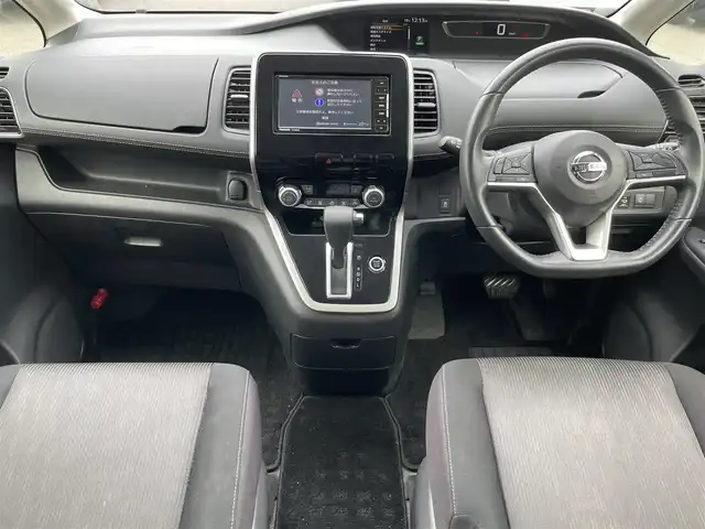 日産 セレナ ハイウェイスター 岡山県 2017(平29)年 7.2万km マルーンレッド 登録時走行距離71620km/社外ナビ/フルセグTV(AM/FM/CD/DVD/Bluetooth)/ALPINE12.8インチフリップダウンモニター/バックカメラ/片側パワースライドドア/ビルトインETC/ドライブレコーダー/ハンズフリーオートスライドドア/クルーズコントロール/アイドリングストップ/ECOモード/横滑り防止装置/プッシュスタート/スマートキー/純正フロアマット/16インチ純正AW