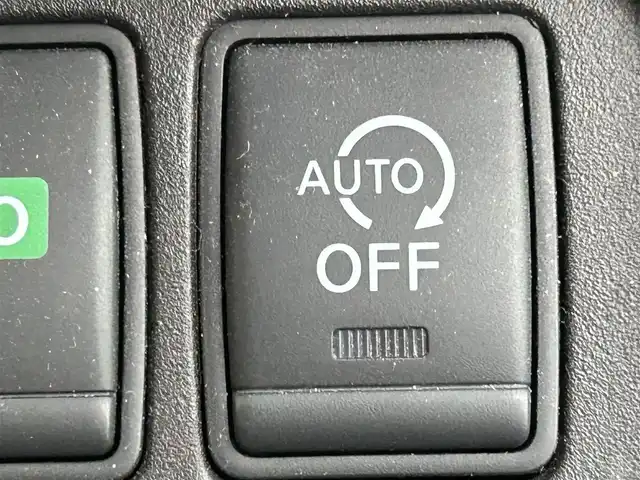 日産 セレナ ハイウェイスター 岡山県 2017(平29)年 7.2万km マルーンレッド 登録時走行距離71620km/社外ナビ/フルセグTV(AM/FM/CD/DVD/Bluetooth)/ALPINE12.8インチフリップダウンモニター/バックカメラ/片側パワースライドドア/ビルトインETC/ドライブレコーダー/ハンズフリーオートスライドドア/クルーズコントロール/アイドリングストップ/ECOモード/横滑り防止装置/プッシュスタート/スマートキー/純正フロアマット/16インチ純正AW